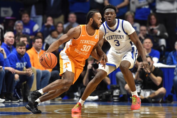 Kentucky basketball shoes 218 hotsell